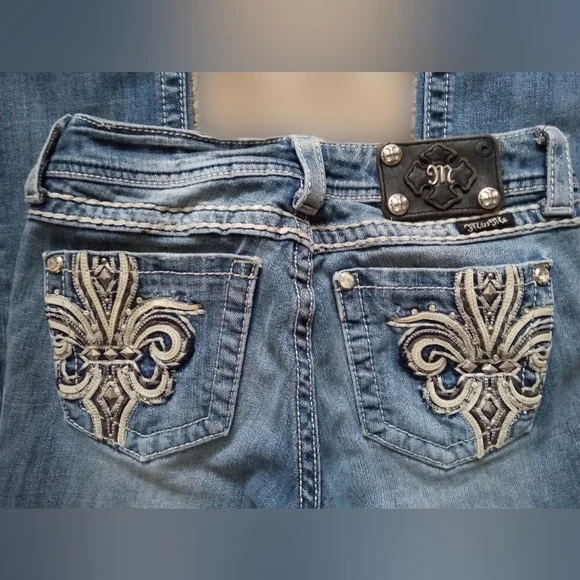 Miss Me • Skinny styled Jeans size27 - Picture 2 of 9